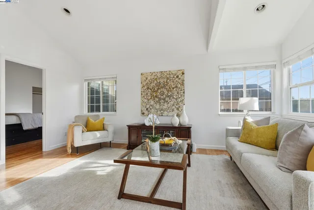 $899,000 | 254 Medford Avenue, Hayward, CA 94541