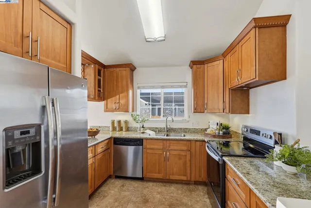 $899,000 | 254 Medford Avenue, Hayward, CA 94541