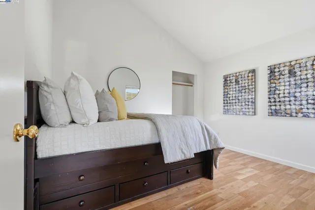 $899,000 | 254 Medford Avenue, Hayward, CA 94541