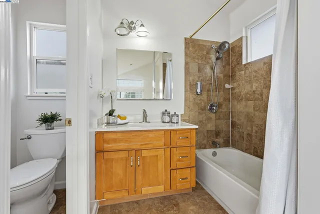 $899,000 | 254 Medford Avenue, Hayward, CA 94541