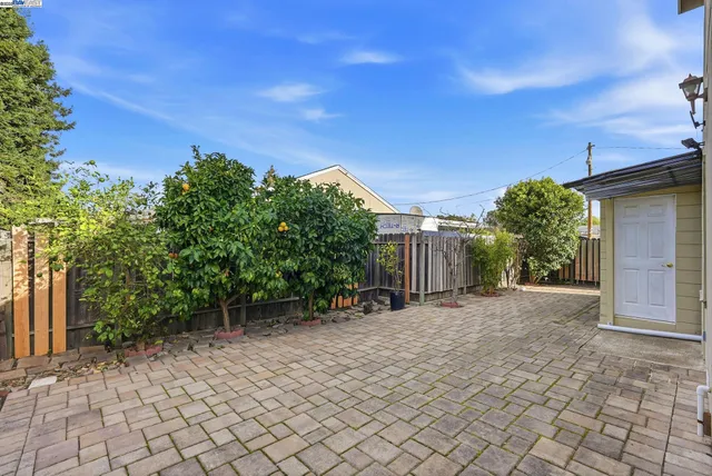 $899,000 | 254 Medford Avenue, Hayward, CA 94541