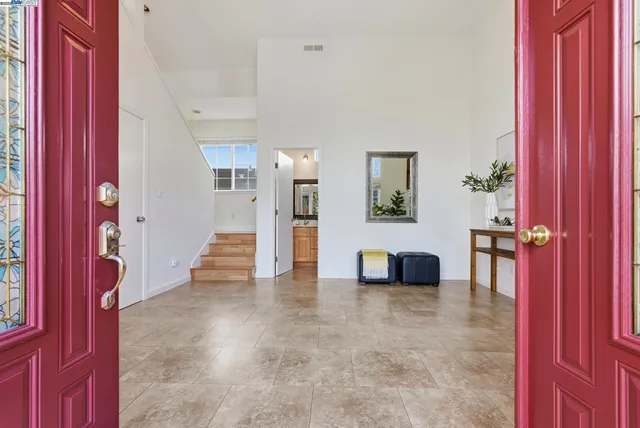 $899,000 | 254 Medford Avenue, Hayward, CA 94541