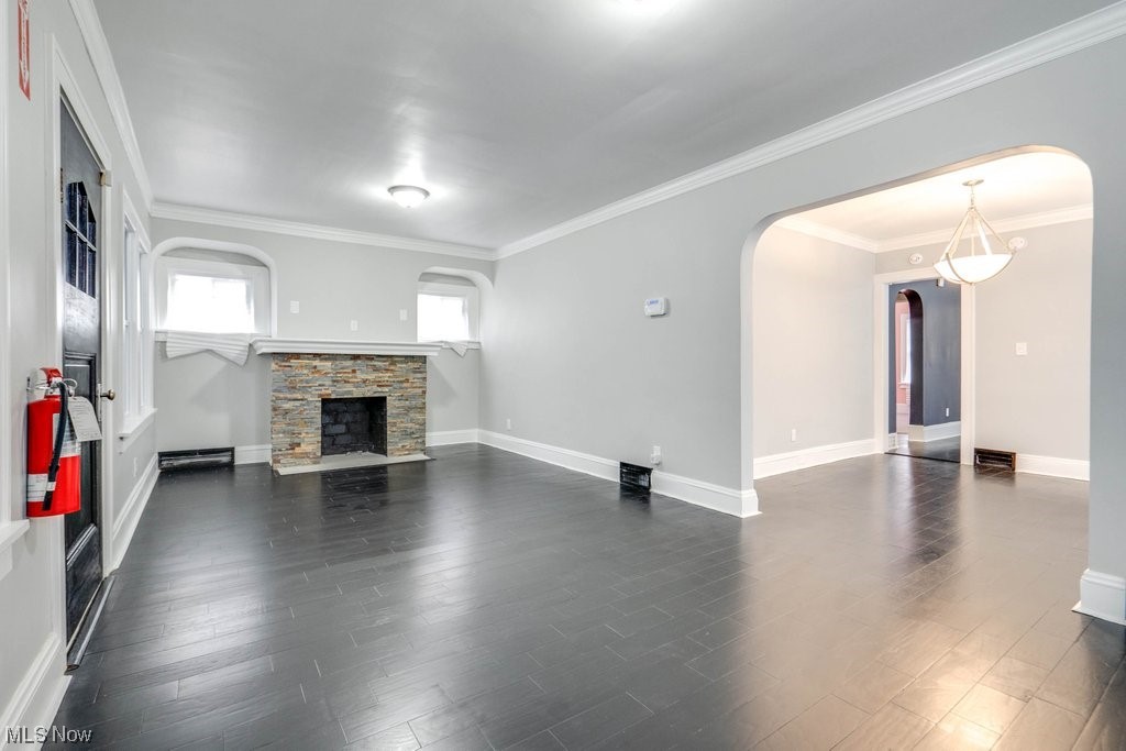914 Alhambra Road Cleveland, OH 44110 - Photo 5 of 12