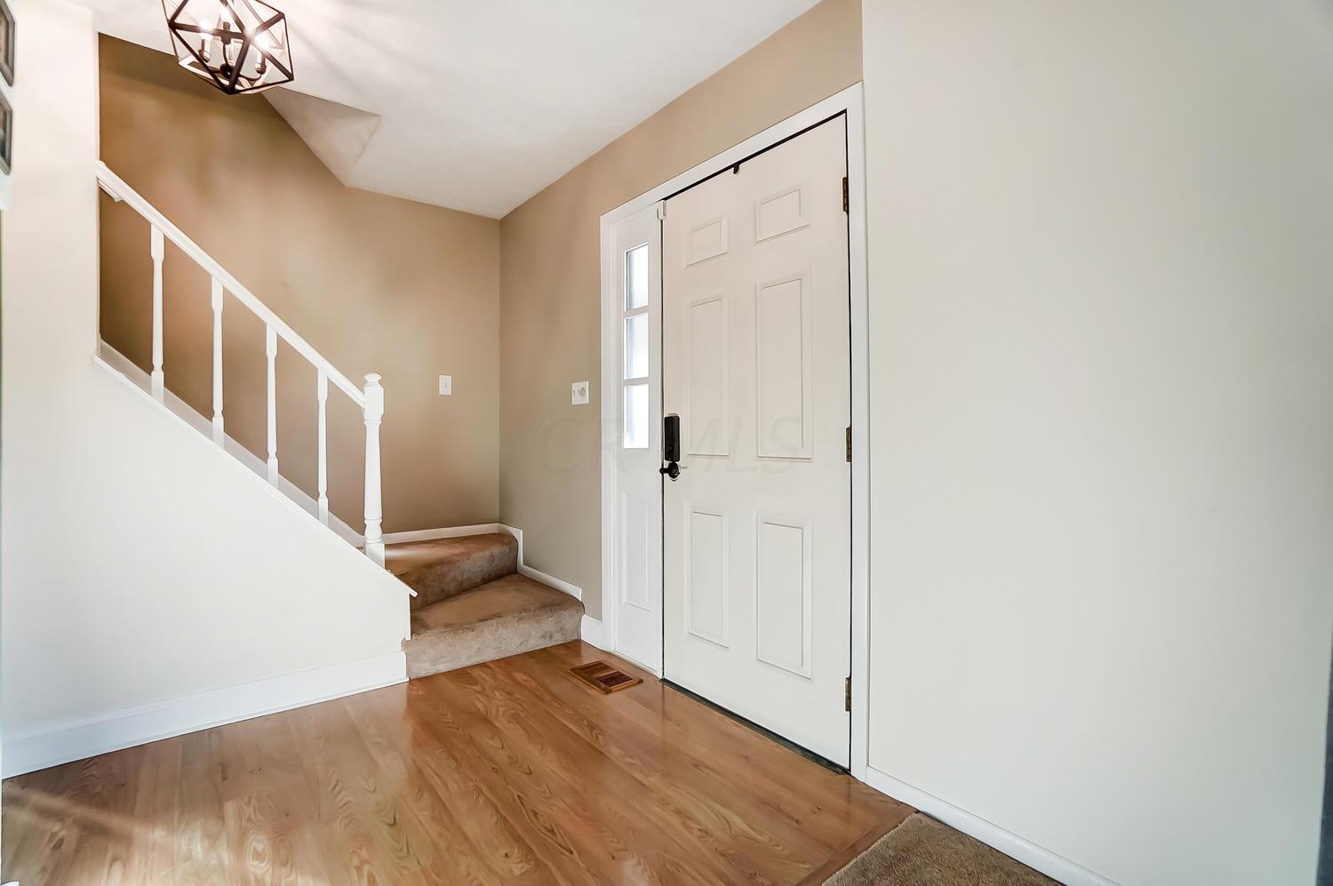 8701 Ripton Drive Powell, OH 43065 - Photo 5 of 37 Gallery Image 5