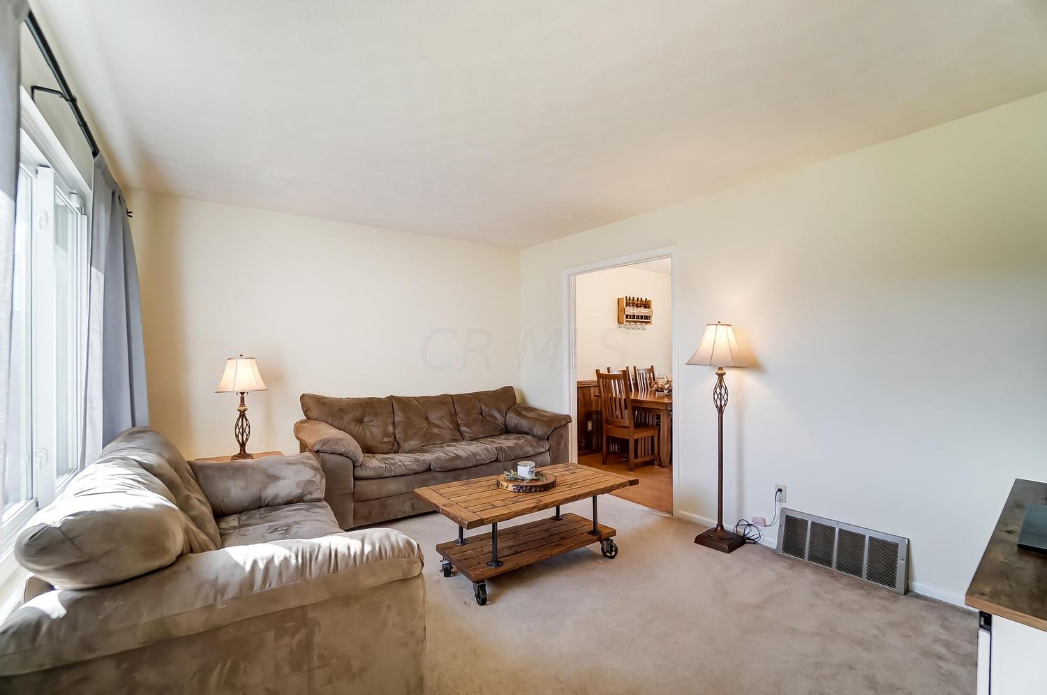 8701 Ripton Drive Powell, OH 43065 - Photo 7 of 37 Gallery Image 7