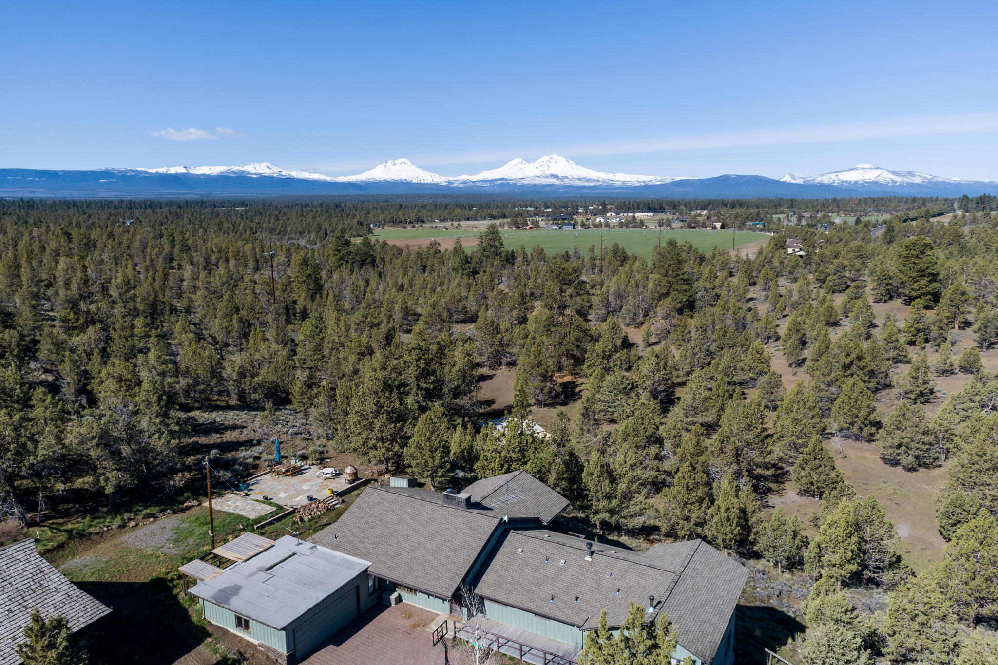 17575 Jordan Road Sisters, OR 97759 - Photo 2 of 59 2022_05_11_17575_jordan_rd-02