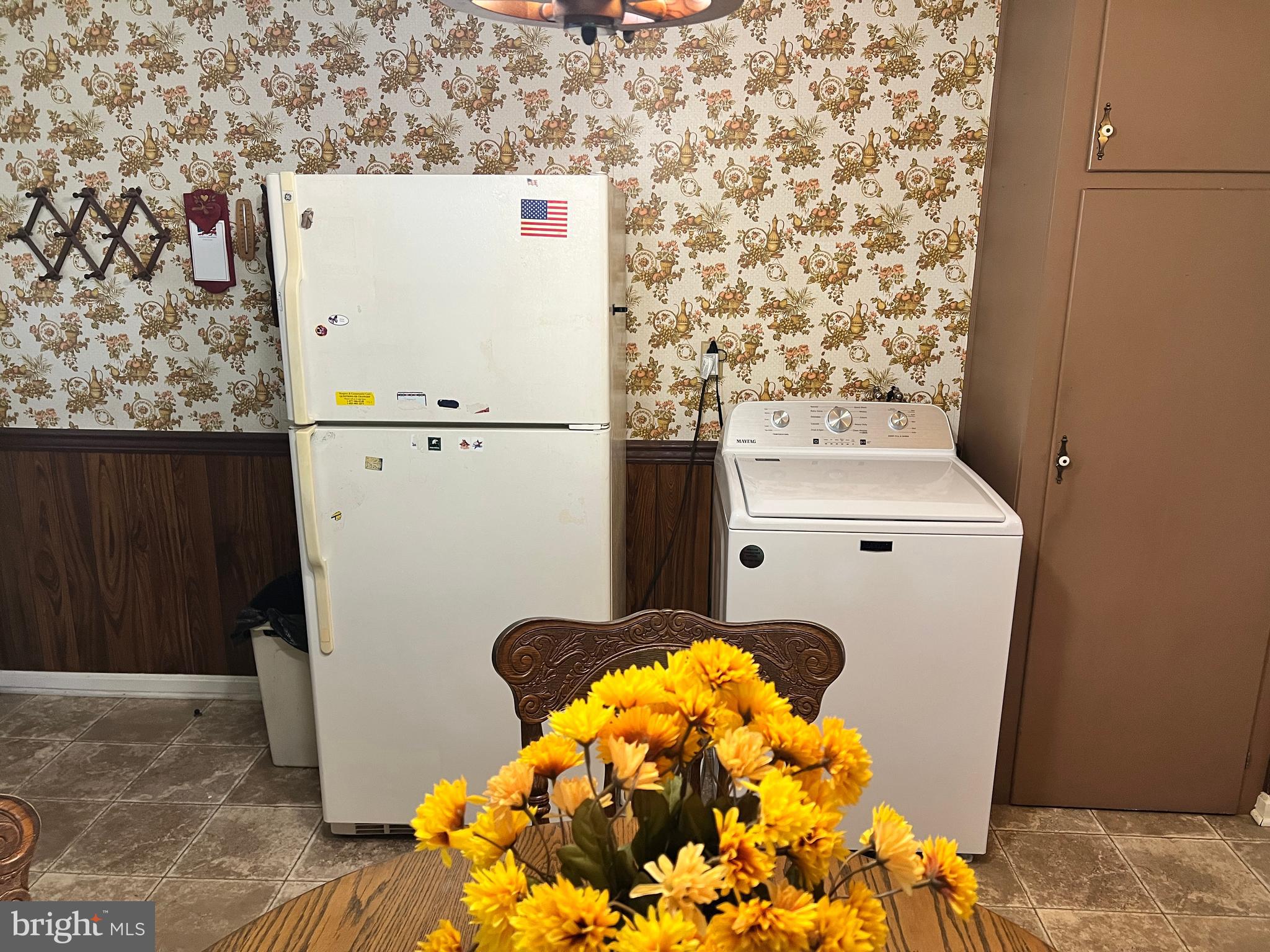 252 Doe Run Road Manheim, PA 17545 - Photo 18 of 32 a white refrigerator freezer sitting inside of a kitchen