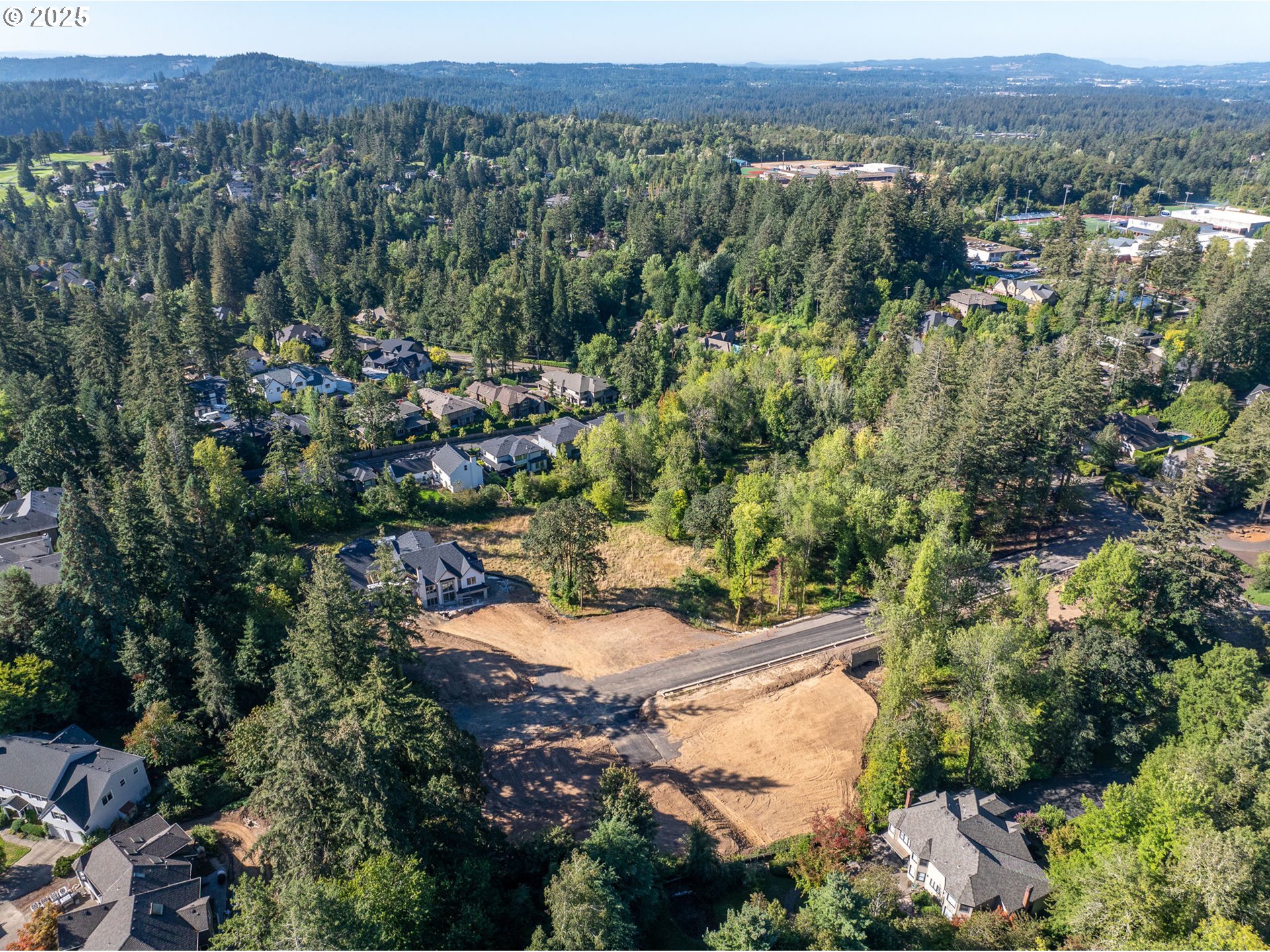 13560 Goodall Road, Unit 3 Lake Oswego, OR 97034 - Photo 1 of 8 Gallery Image 1
