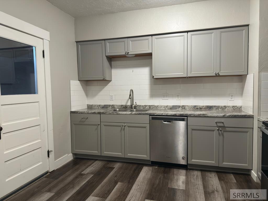 245 6th Street Idaho Falls, ID 83401 - Photo 3 of 19