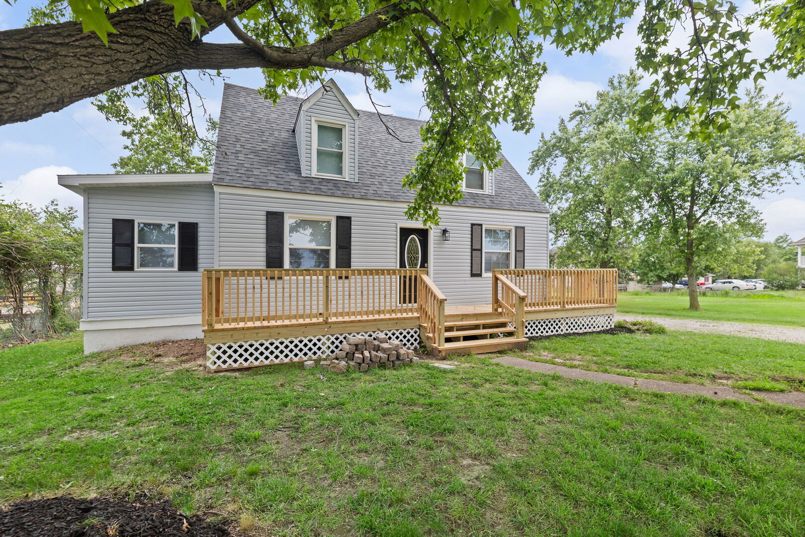 21 Mills Cart Road Salem, IL 62881 - Photo 3 of 40