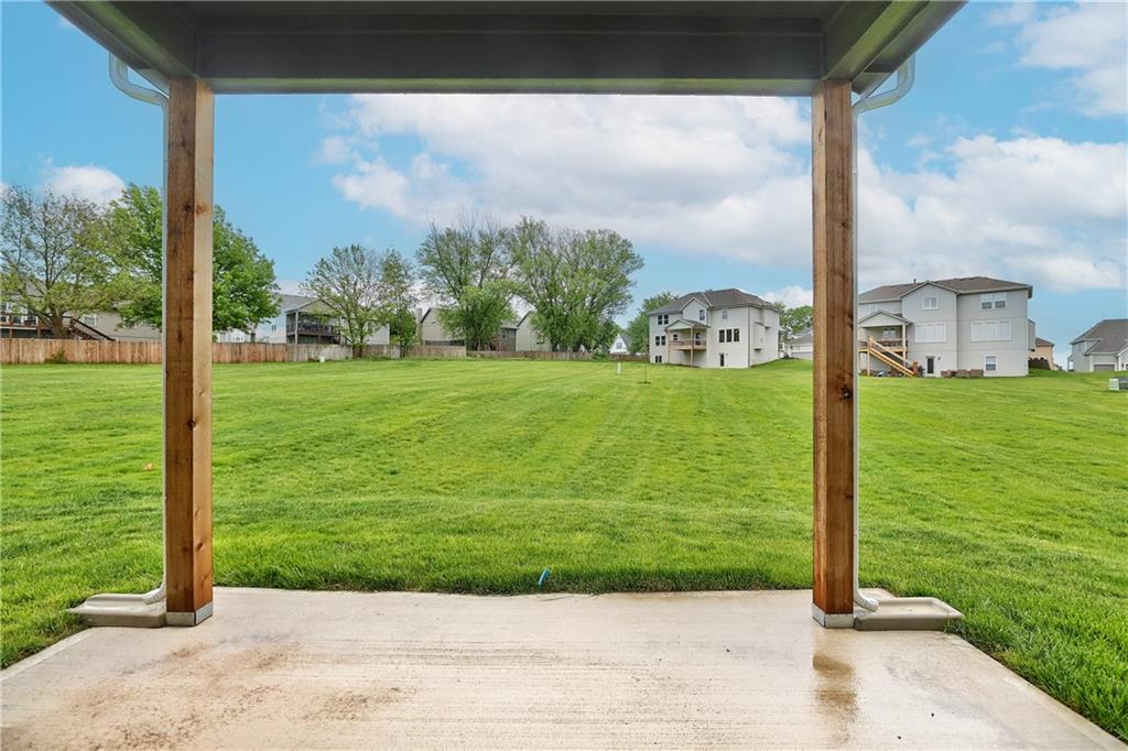 6100 Barth Road Shawnee, KS 66226 - Photo 12 of 57