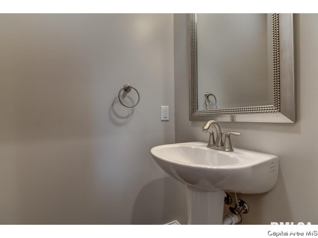4087 Newbury Lane Springfield, IL 62711 - Photo 15 of 32 Gallery Image 15