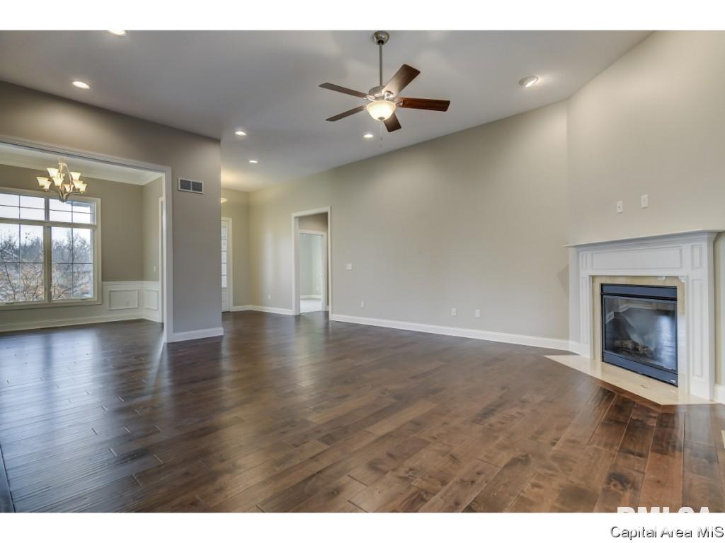 4087 Newbury Lane Springfield, IL 62711 - Photo 7 of 32 Gallery Image 7
