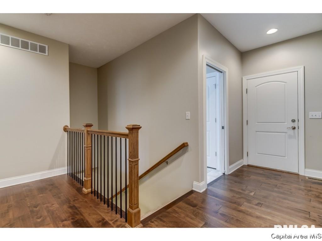 4087 Newbury Lane Springfield, IL 62711 - Photo 9 of 32 Gallery Image 9