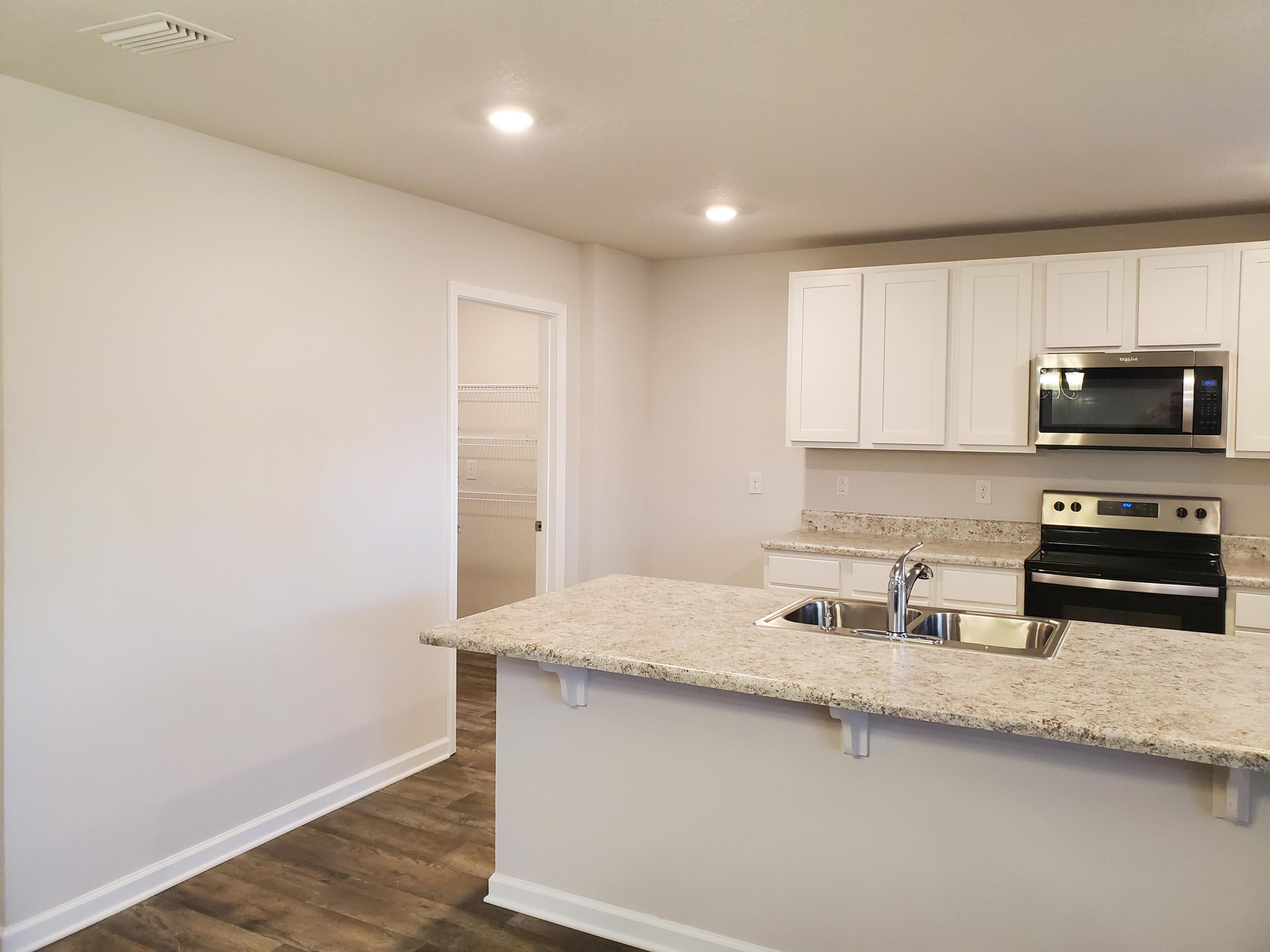 656 Earl Godwin Road Freeport, FL 32439 - Photo 10 of 38 Gallery Image 10