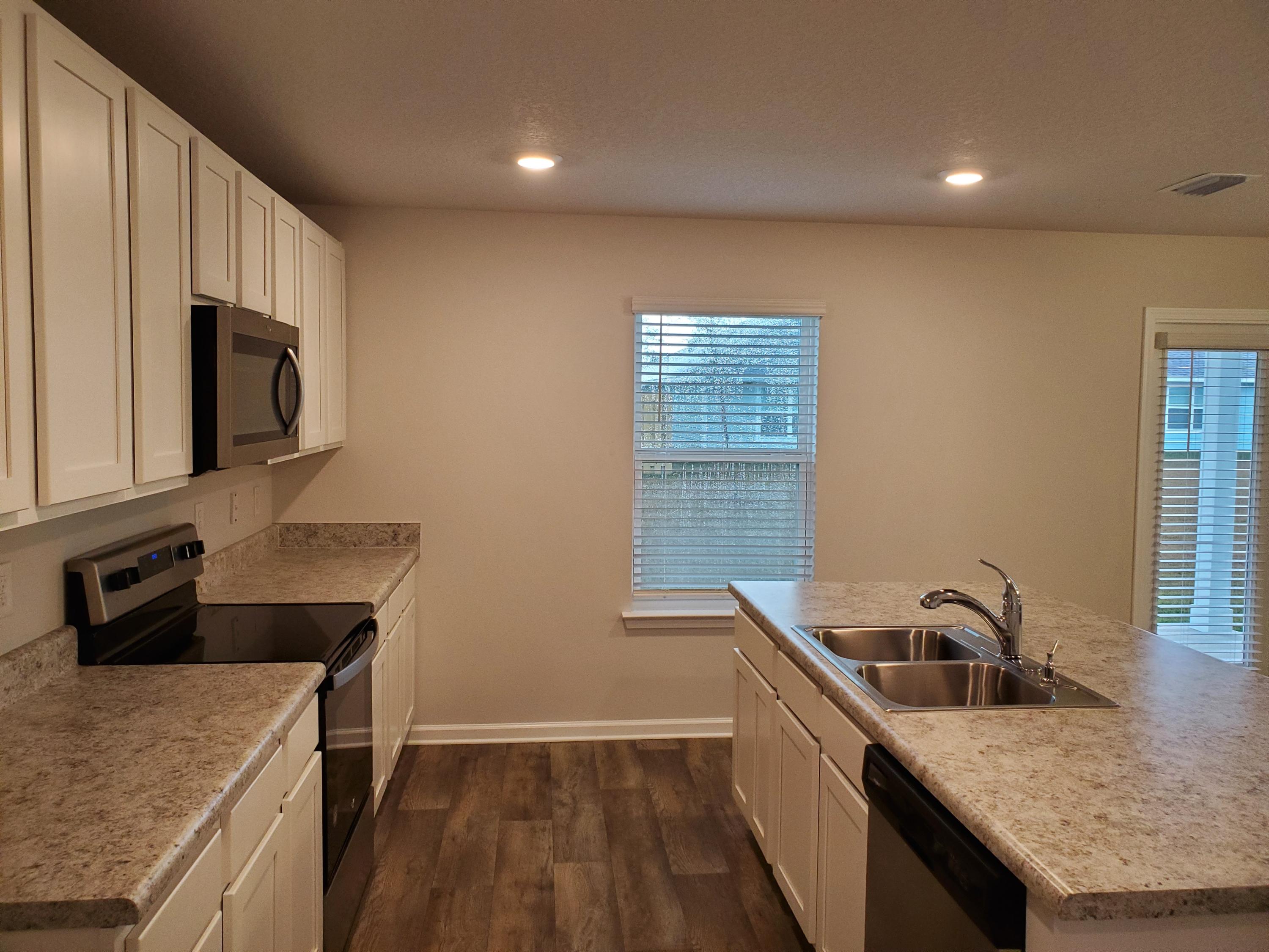 656 Earl Godwin Road Freeport, FL 32439 - Photo 11 of 38 Gallery Image 11