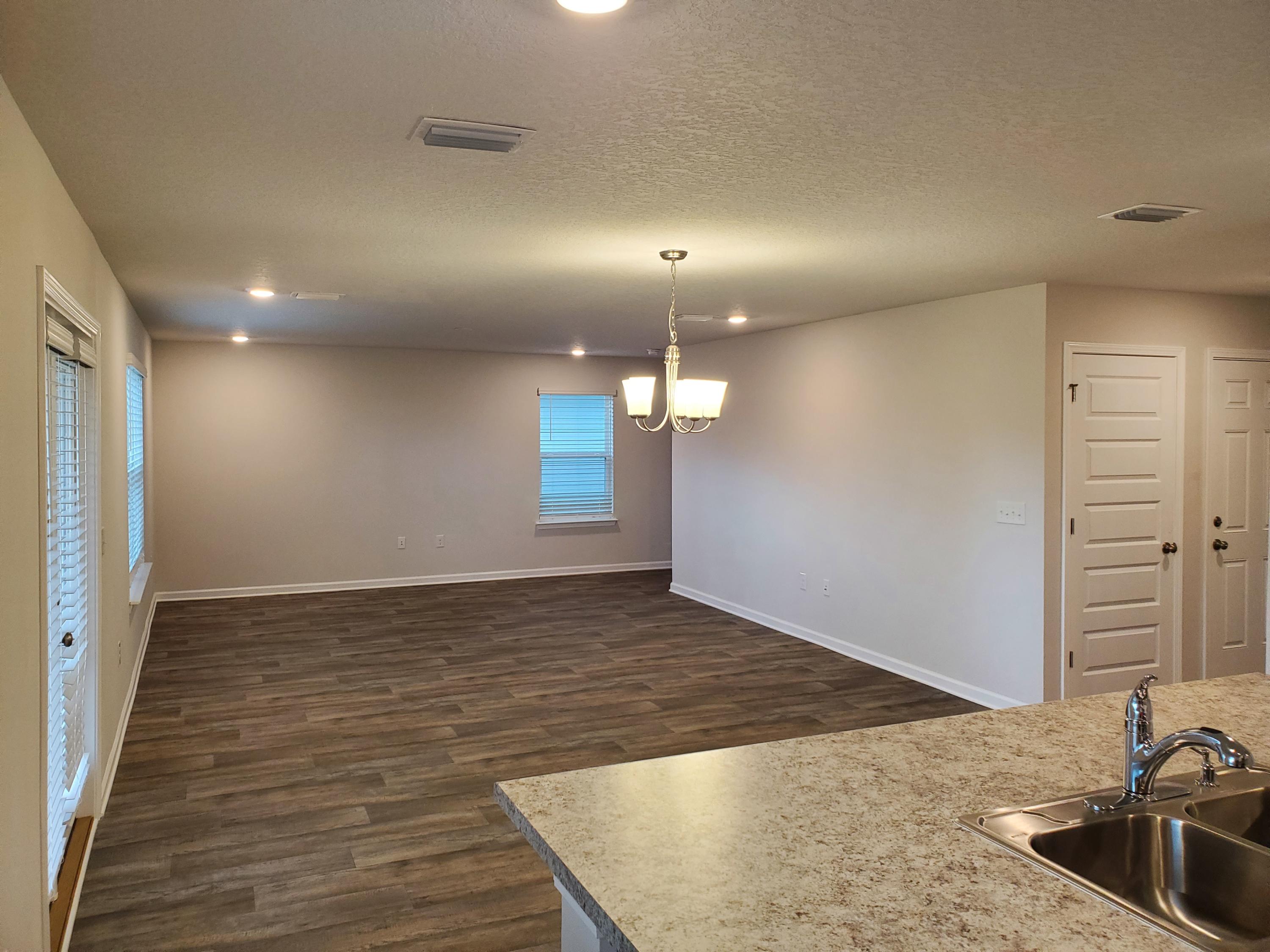 656 Earl Godwin Road Freeport, FL 32439 - Photo 12 of 38 Gallery Image 12