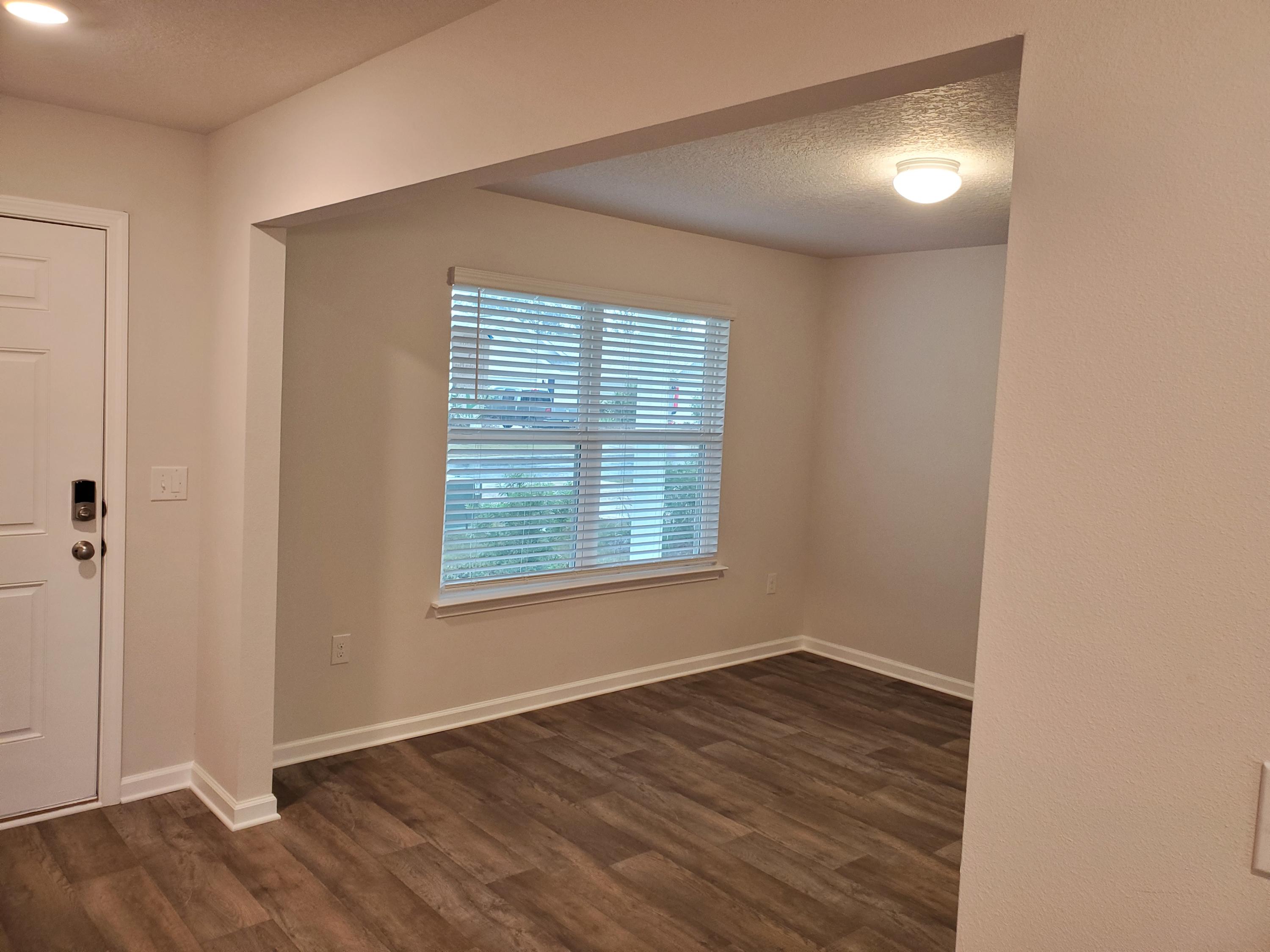 656 Earl Godwin Road Freeport, FL 32439 - Photo 4 of 38 Gallery Image 4