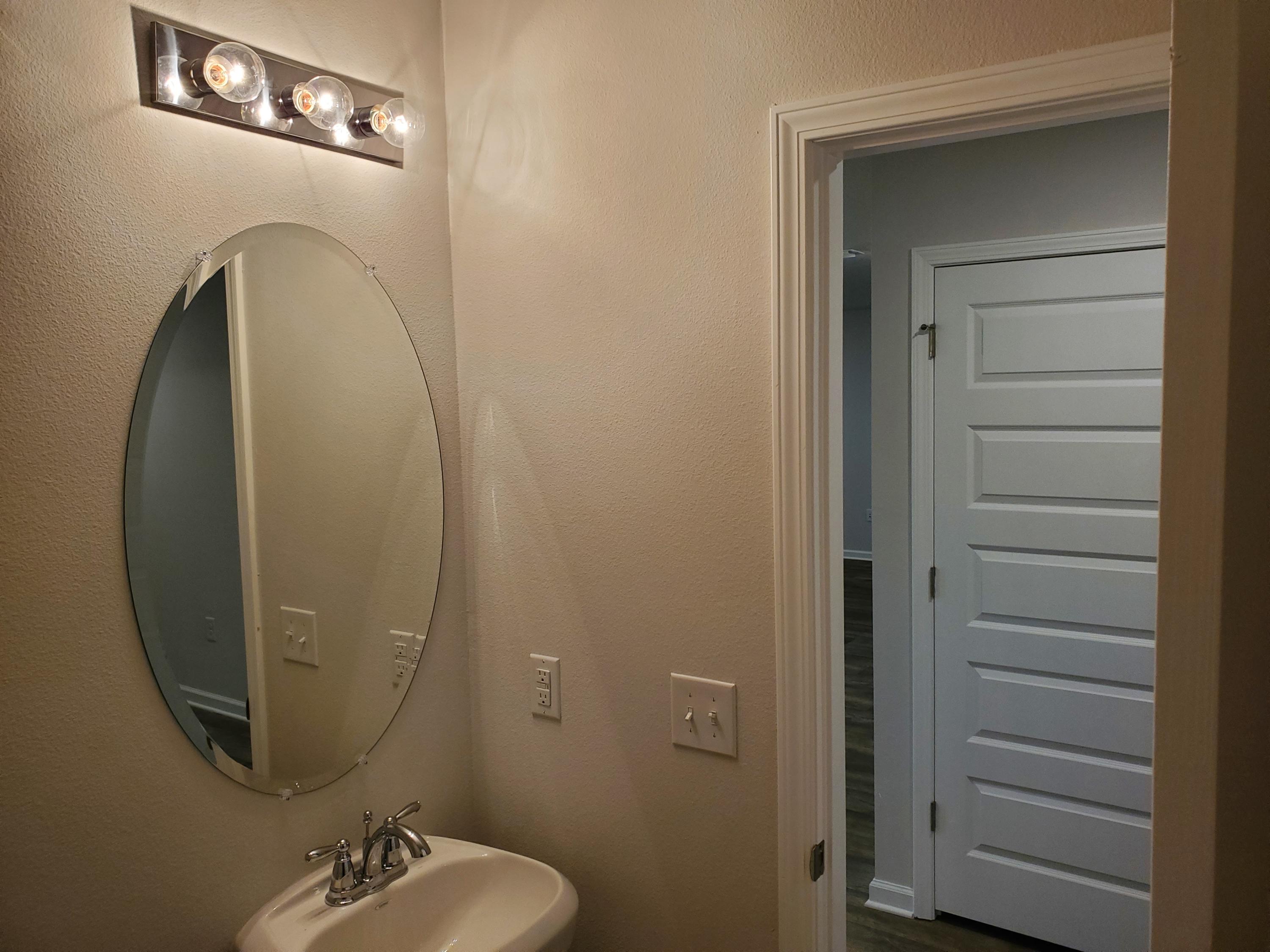 656 Earl Godwin Road Freeport, FL 32439 - Photo 9 of 38 Gallery Image 9