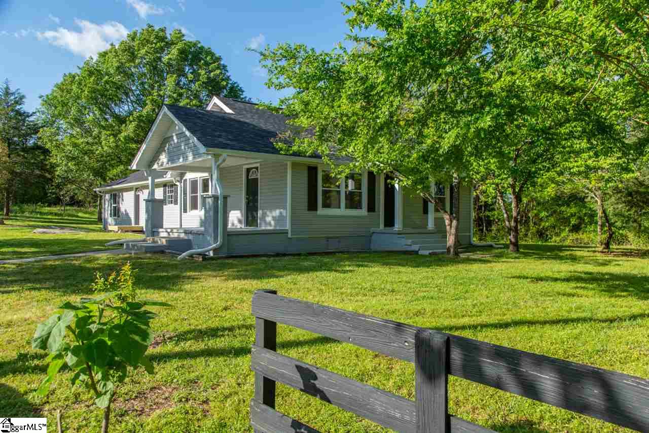 418 Cedar Falls Road Fountain Inn, SC 29644 - Photo 2 of 25