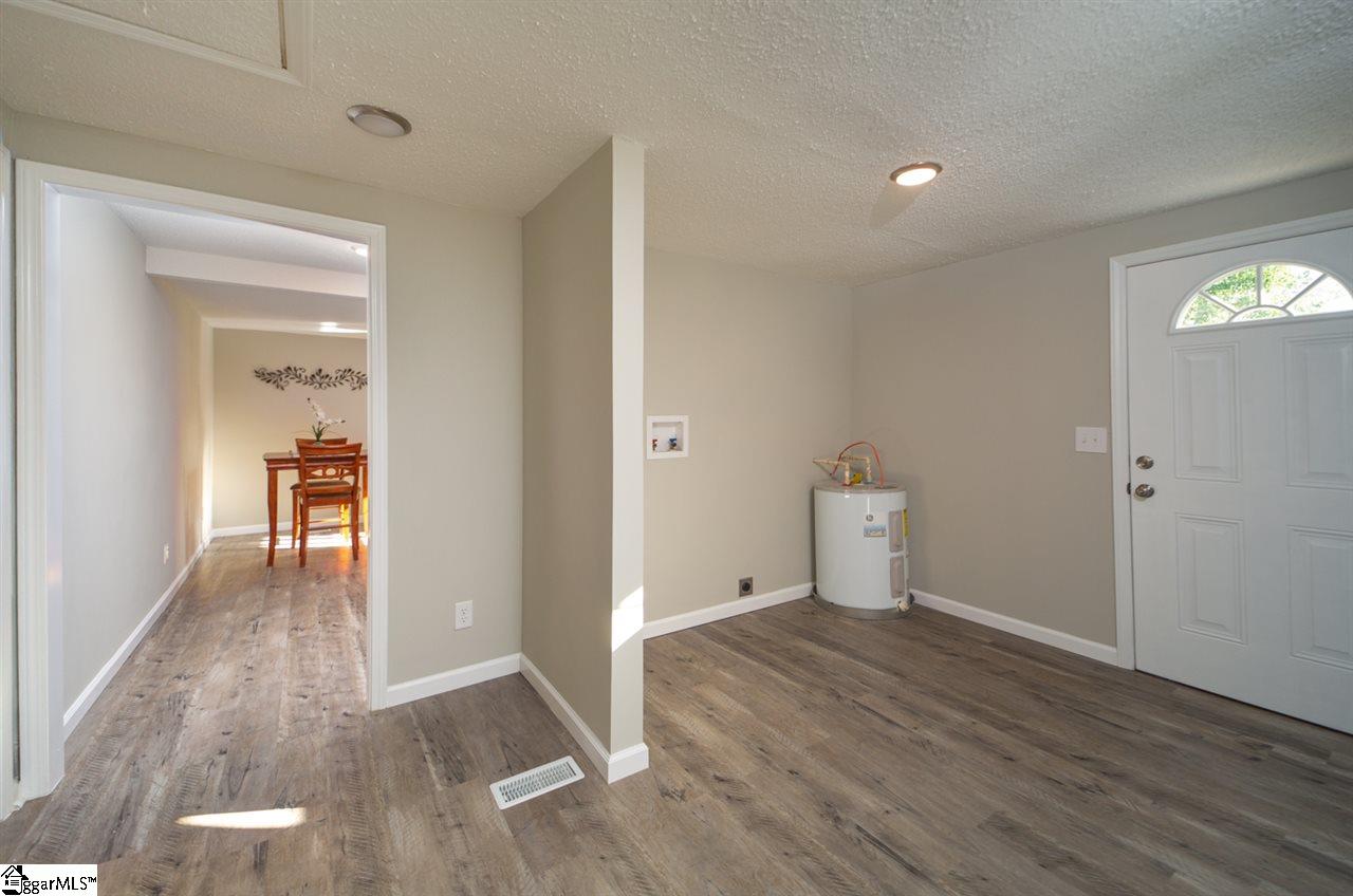 418 Cedar Falls Road Fountain Inn, SC 29644 - Photo 9 of 25