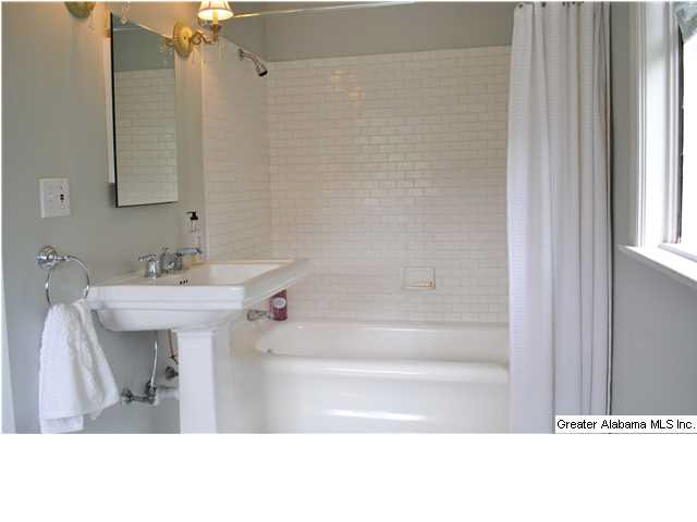 833 Essex Road Birmingham, AL 35222 - Photo 20 of 29