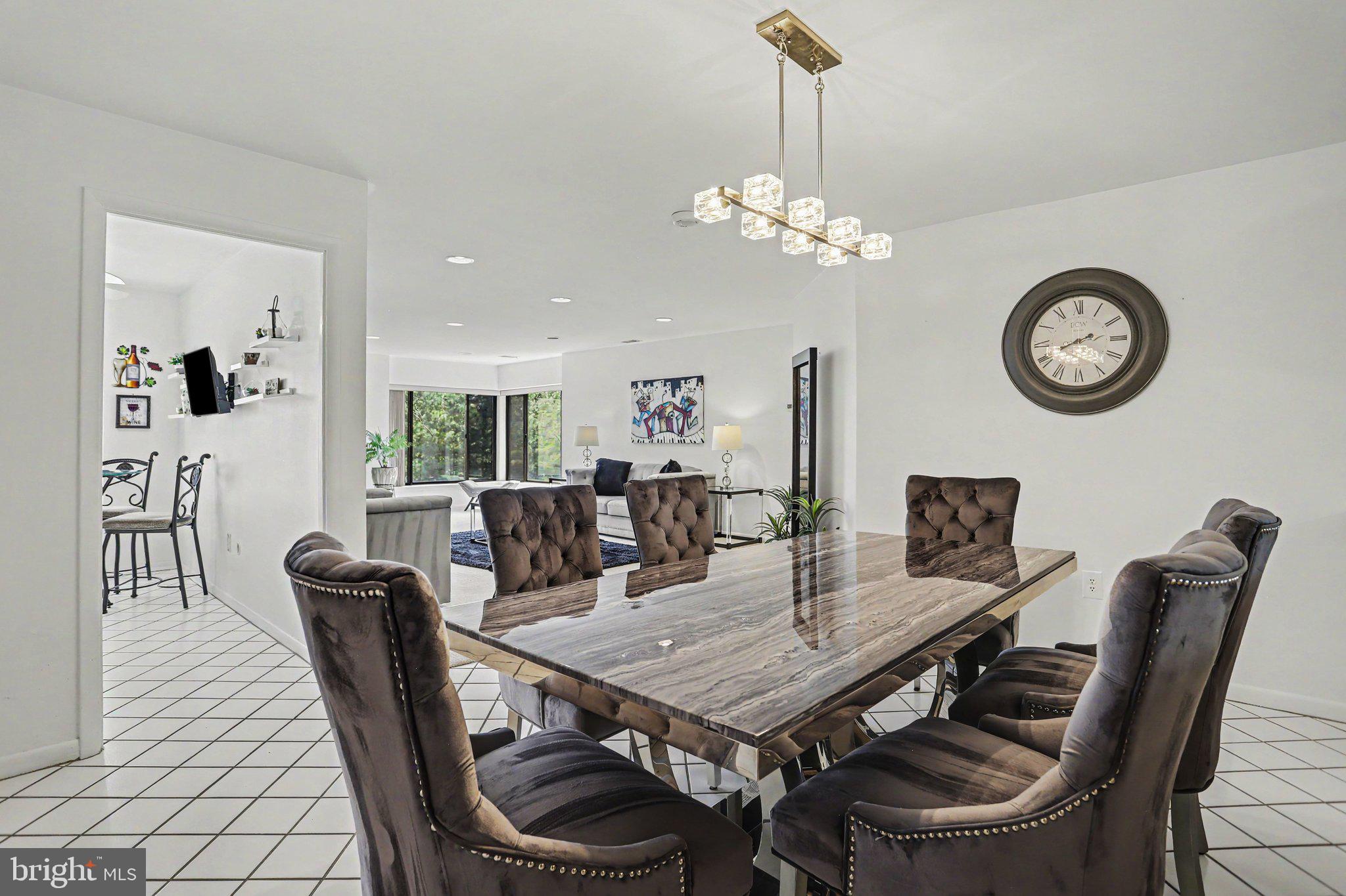 3041 Fallstaff Road, Unit 505D Baltimore, MD 21209 - Photo 8 of 26 Dining Room
