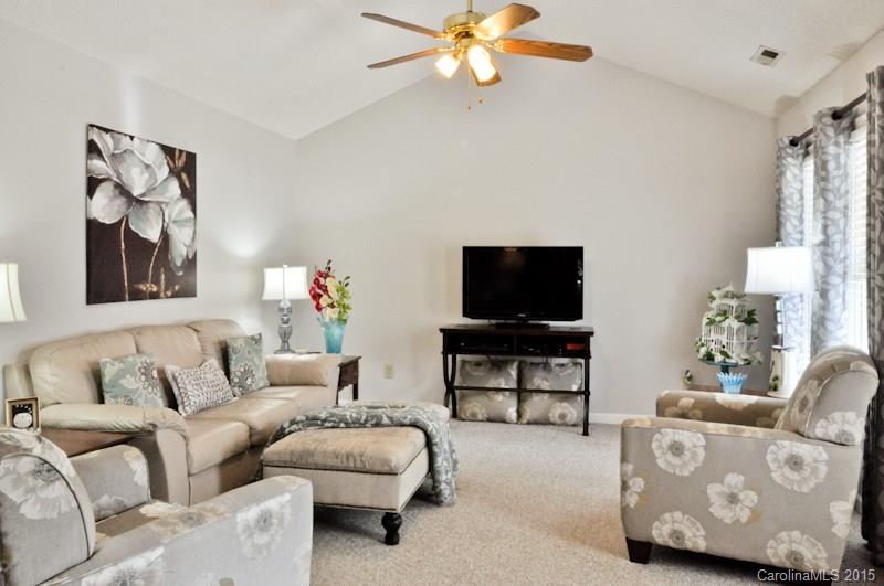 4884 Midway Sand Road Hickory, NC 28601 - Photo 5 of 24 Gallery Image 5