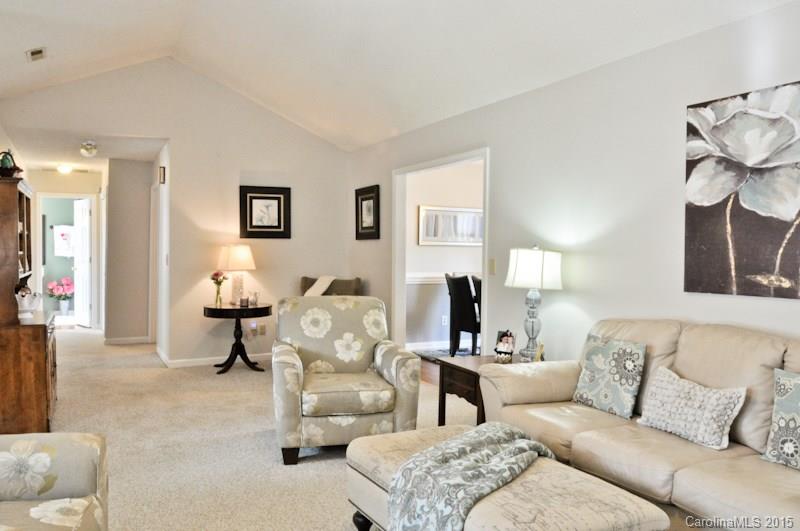 4884 Midway Sand Road Hickory, NC 28601 - Photo 7 of 24 Gallery Image 7