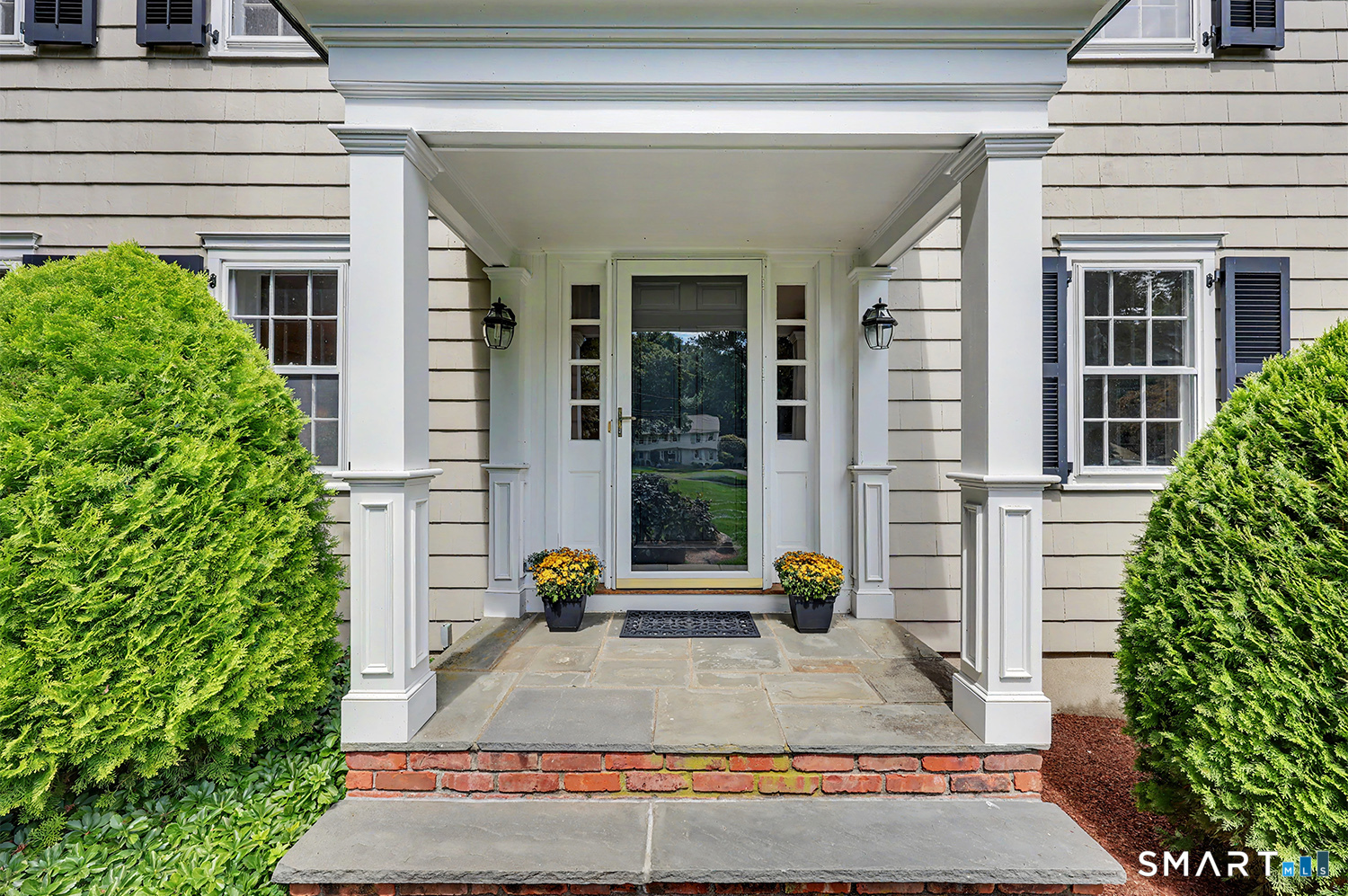 128 Cobblers Hill Road Fairfield, CT 06824 - Photo 2 of 40 Gallery Image 2