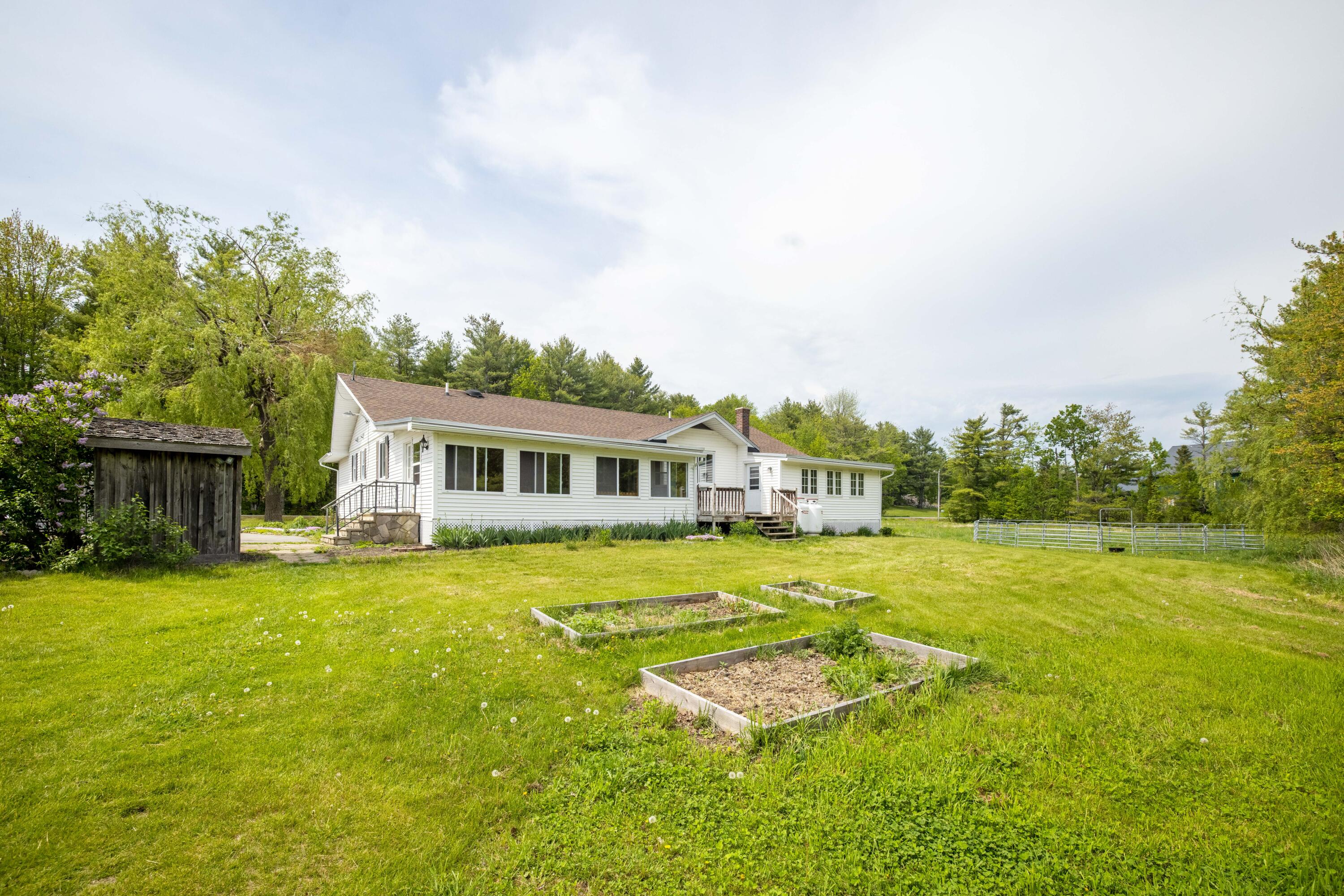 121 Devine Road Whitefield, ME 04353 - Photo 4 of 50 5