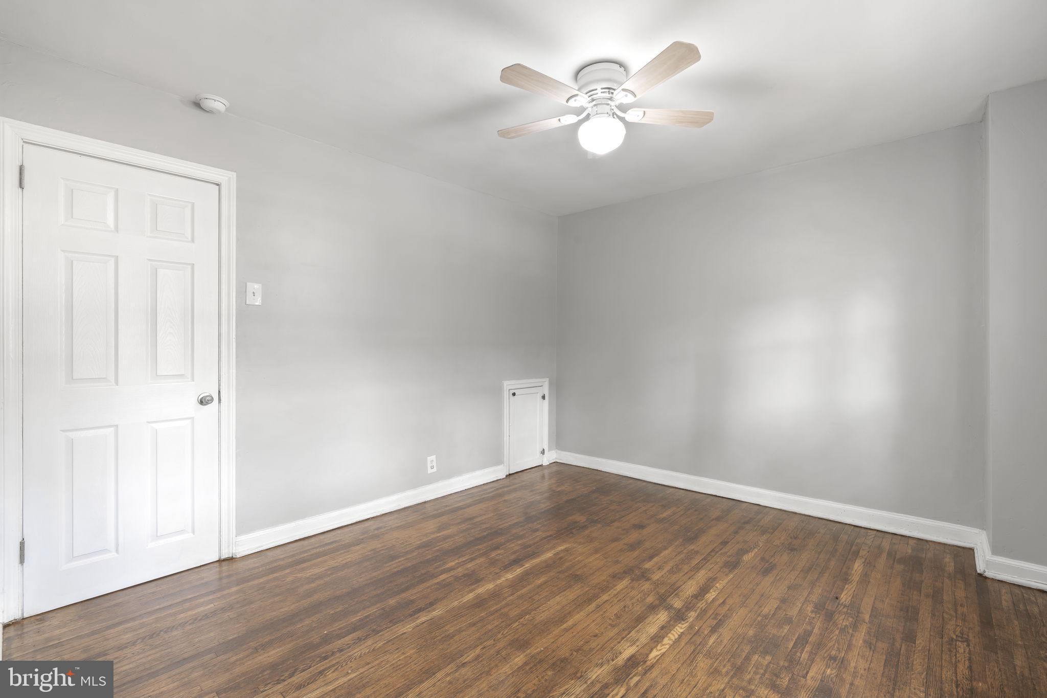 585 Snowden Road Upper Darby, PA 19082 - Photo 20 of 27