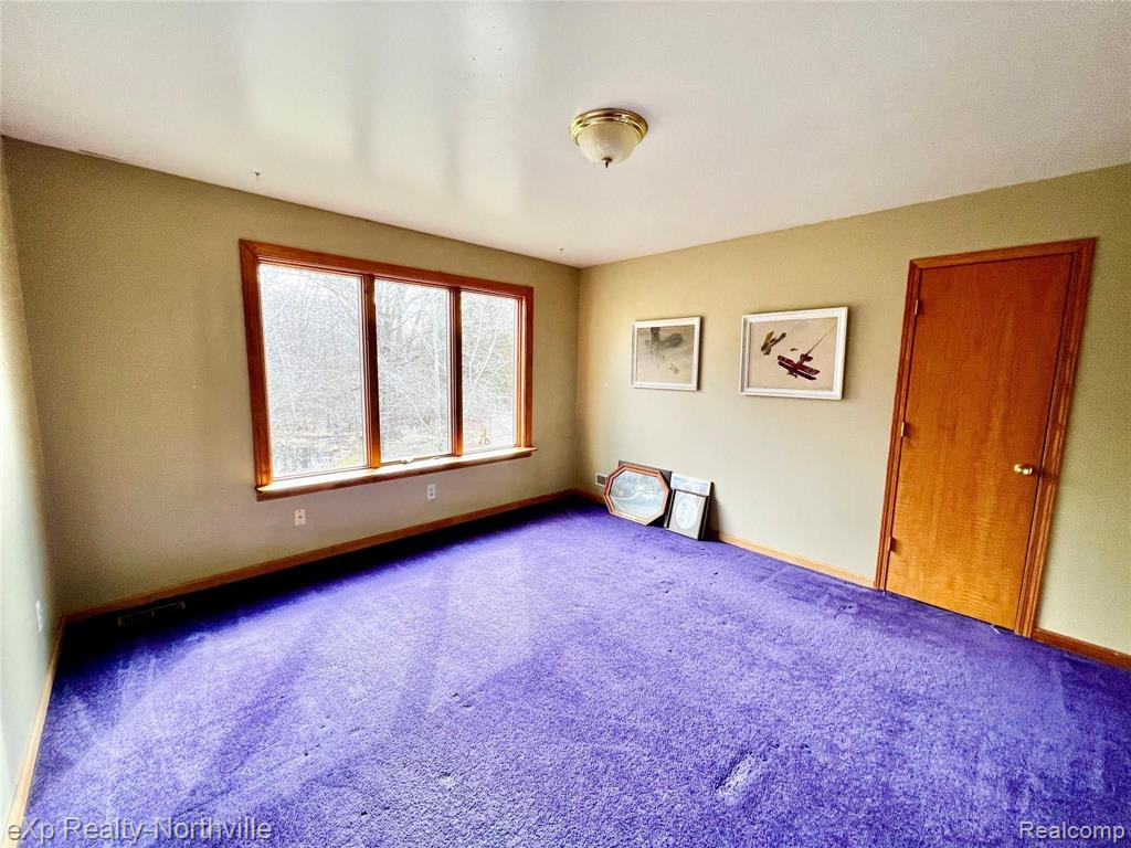 6573 Pinckney Road Pinckney, MI 48169 - Photo 10 of 20