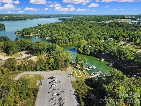 $854,900 | 3509 Aqua Point Drive, York, SC 29745