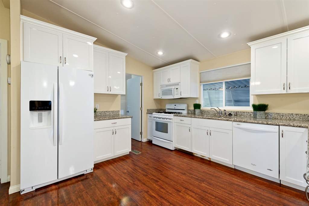 11949 Riverside Drive, Unit SPC 7 Lakeside, CA 92040 - Photo 7 of 25