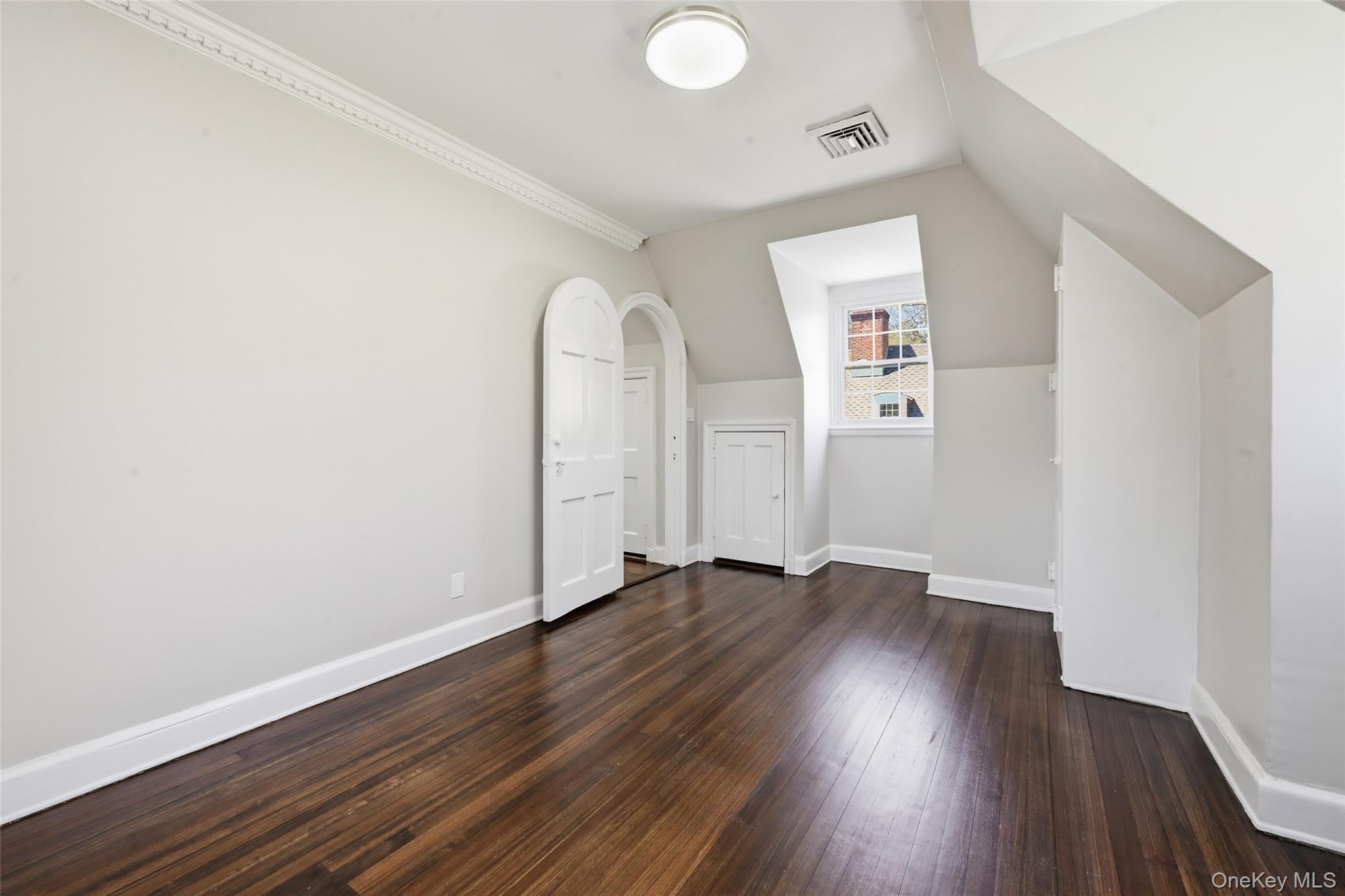 22 Brookville Road Muttontown, NY 11545 - Photo 43 of 50