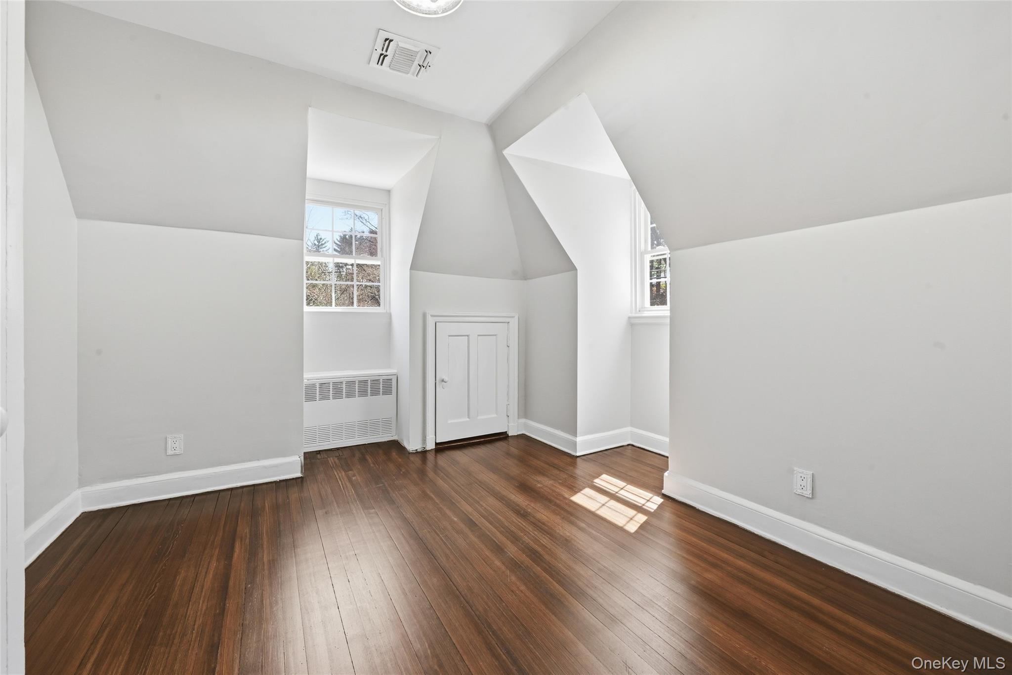 22 Brookville Road Muttontown, NY 11545 - Photo 45 of 50