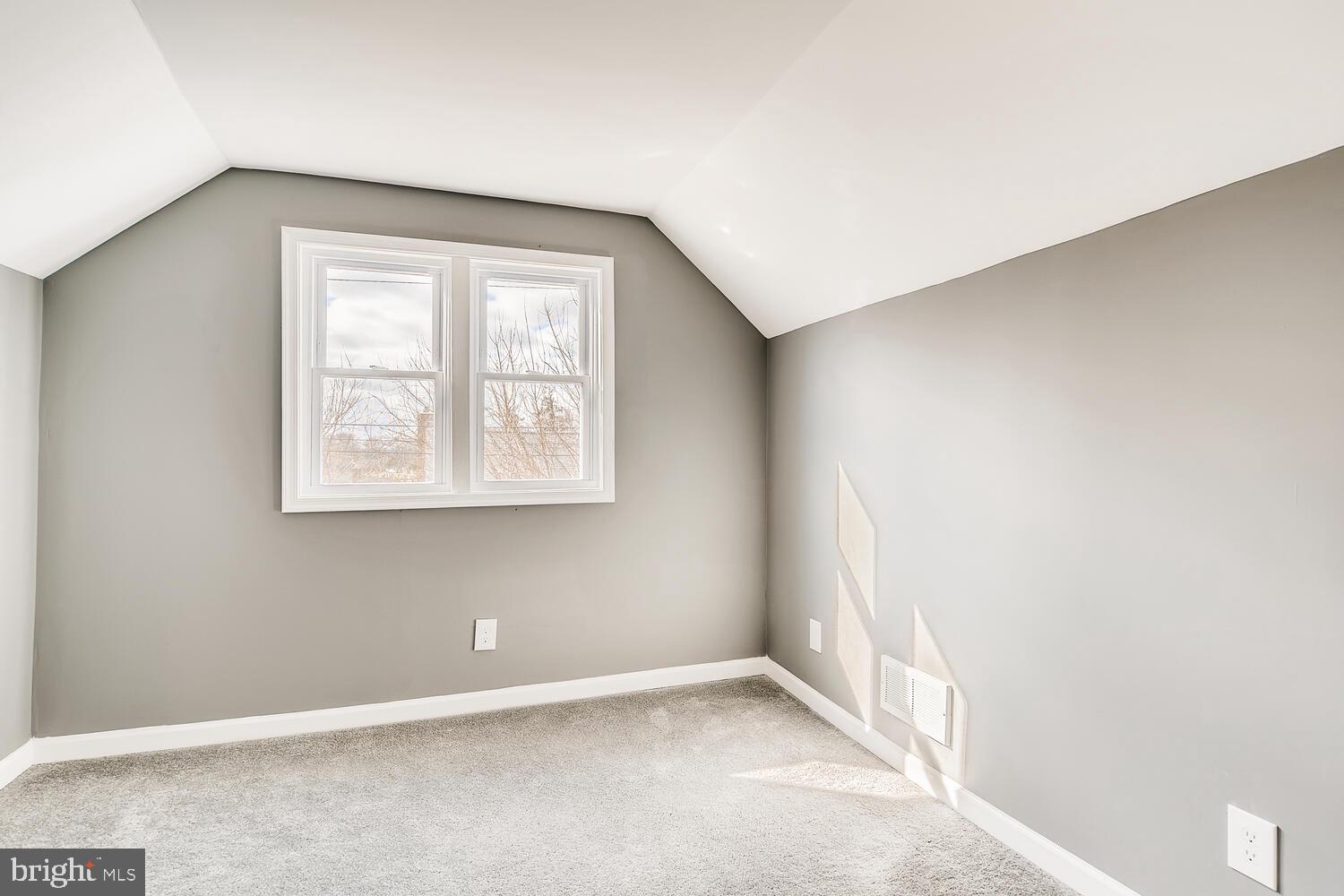 3805 Cedarhurst Road Baltimore, MD 21206 - Photo 17 of 26 Gallery Image 17