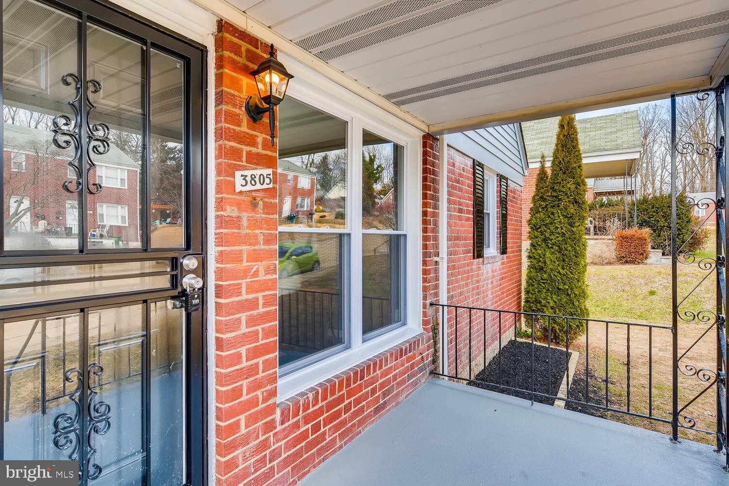 3805 Cedarhurst Road Baltimore, MD 21206 - Photo 3 of 26 Gallery Image 3