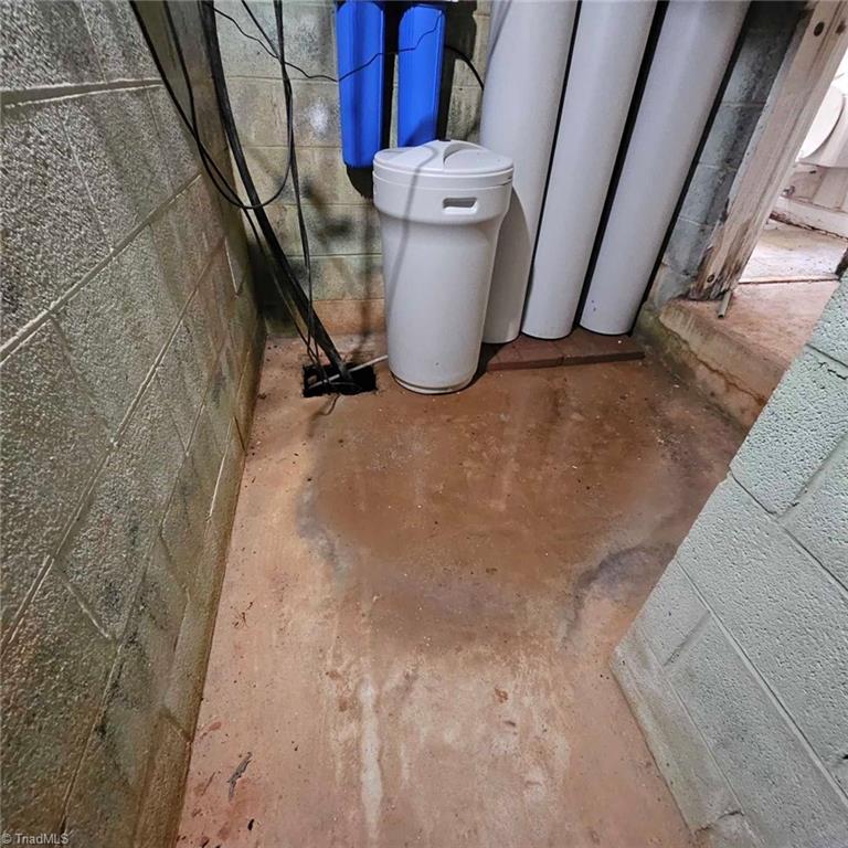 1943 Old Hollow Road Walkertown, NC 27051 - Photo 26 of 44 Water Intrusion