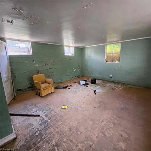 $215,000 | 1943 Old Hollow Road, Walkertown, NC 27051