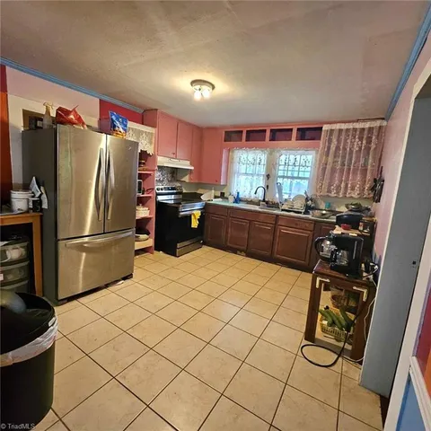 $215,000 | 1943 Old Hollow Road, Walkertown, NC 27051