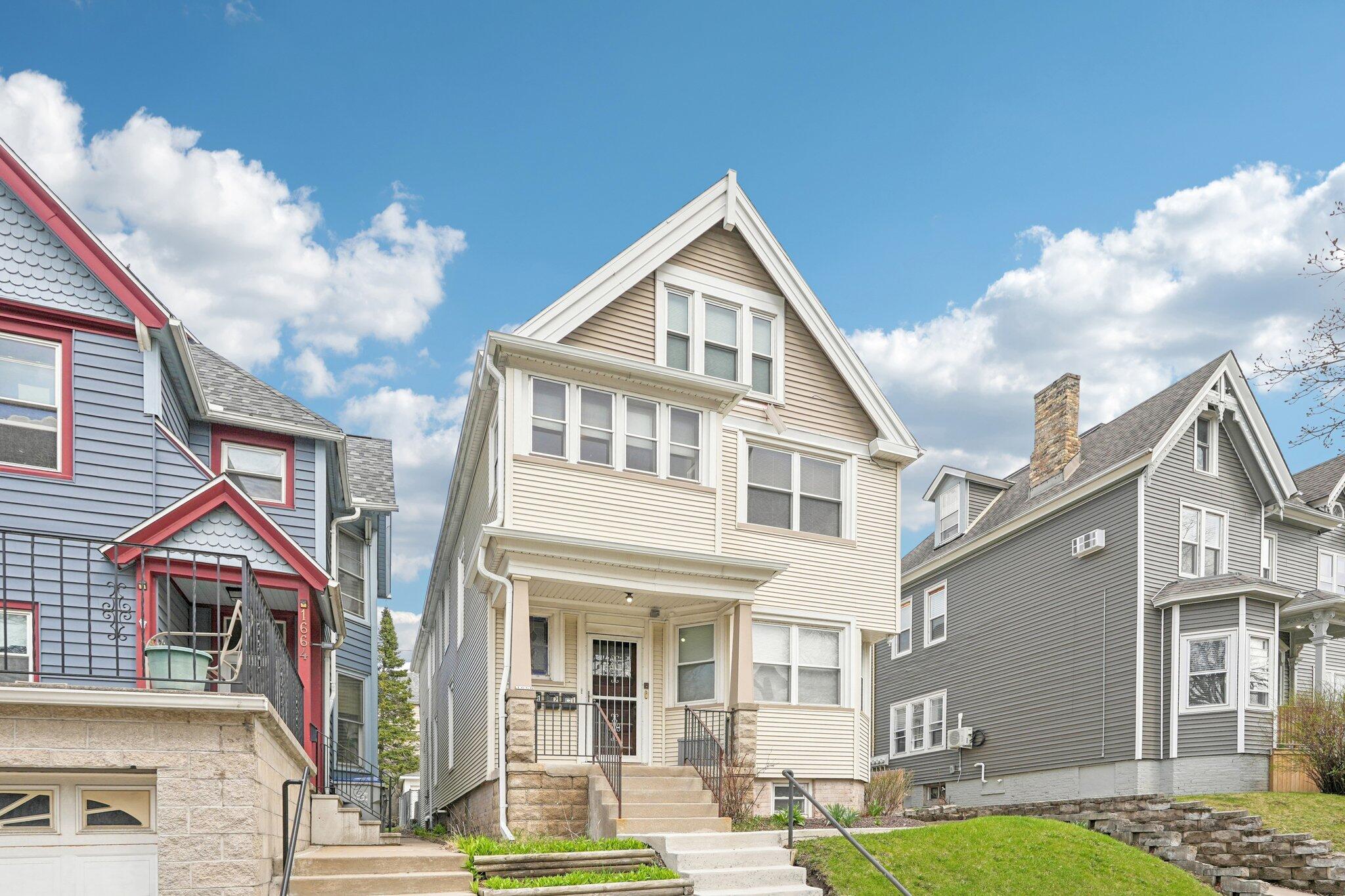 1660 North Marshall Street, Unit 2 Milwaukee, WI 53202 - Photo 1 of 33 1660 N Marshall St