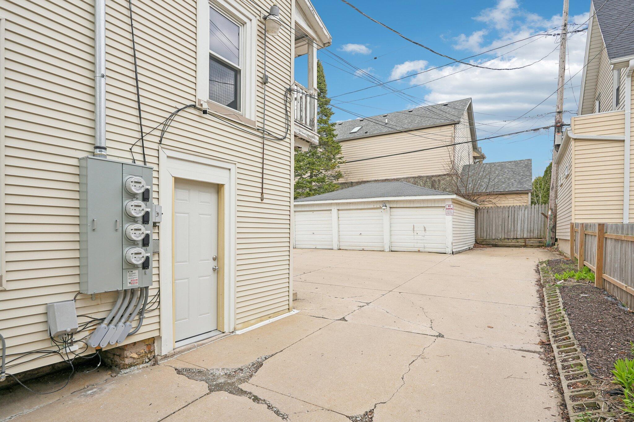 1660 North Marshall Street, Unit 2 Milwaukee, WI 53202 - Photo 28 of 33 Side Drive to Garage