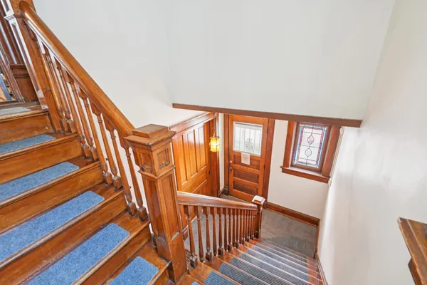 $2,175 | 1660 North Marshall Street, Unit 2, Milwaukee, WI 53202