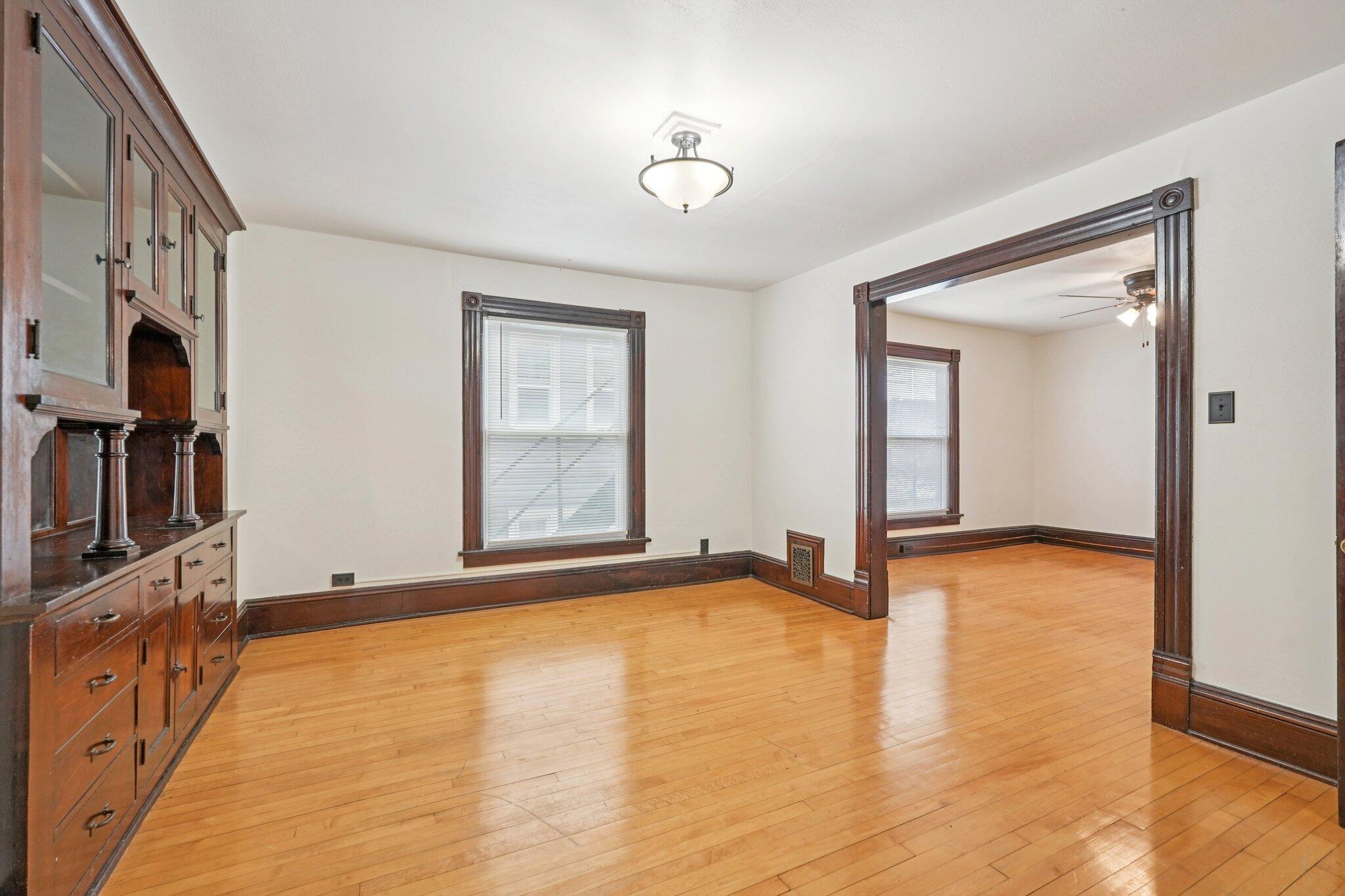 1660 North Marshall Street, Unit 2 Milwaukee, WI 53202 - Photo 8 of 33 Dining Room