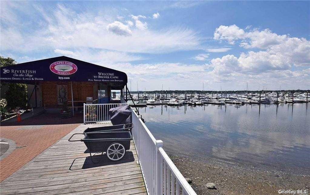 35 Linwood Road South Port Washington, NY 11050 - Photo 15 of 20