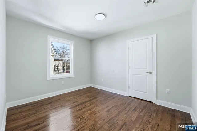 $5,000 | 46 Eppirt Street, East Orange, NJ 07018