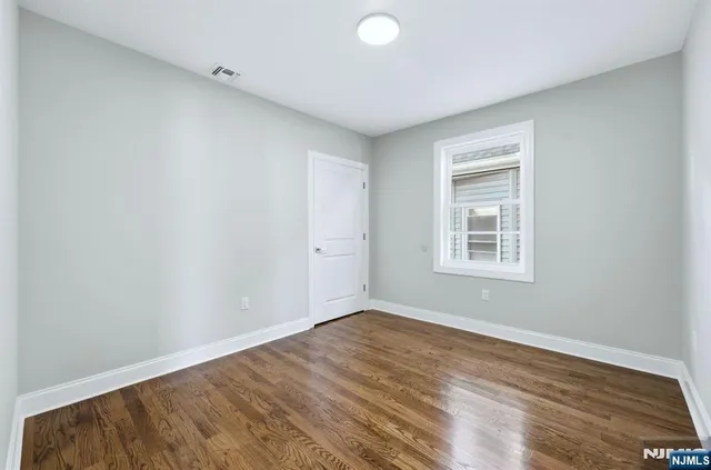 $5,000 | 46 Eppirt Street, East Orange, NJ 07018