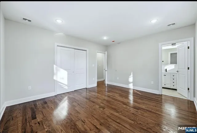 $5,000 | 46 Eppirt Street, East Orange, NJ 07018